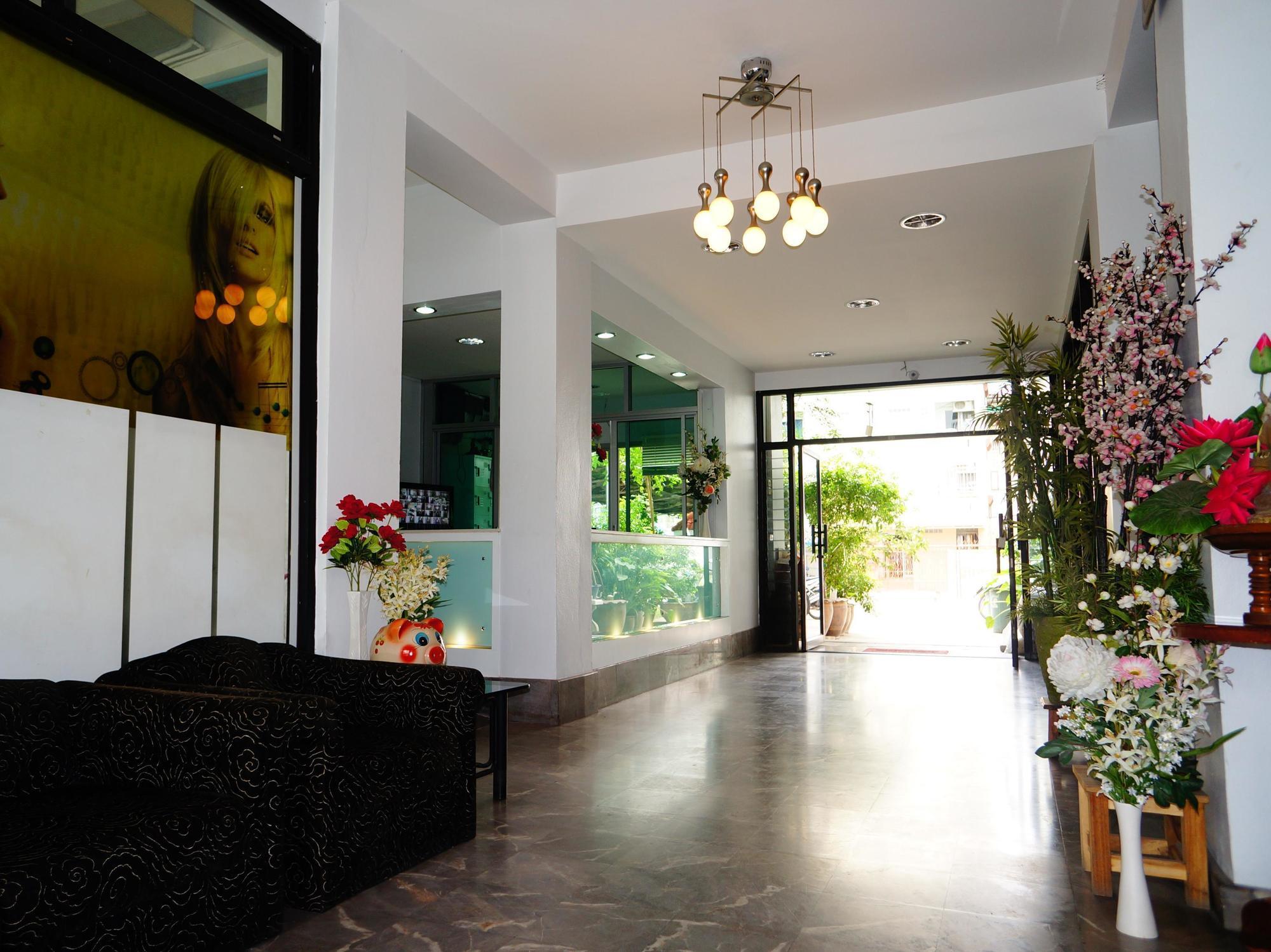 Baan Kaew Mansion Aparthotel Bangkok Luaran gambar